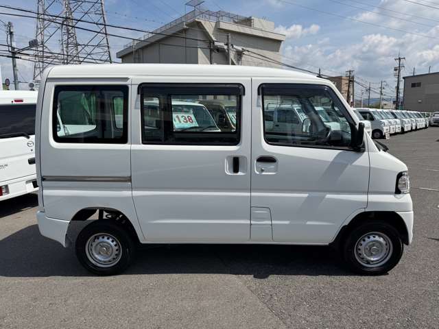 Mitsubishi Minicab MiEV 5