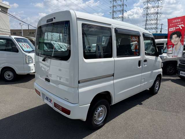 Mitsubishi Minicab MiEV 7