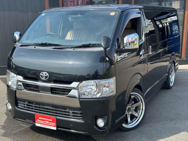 Toyota Hiace Van 2
