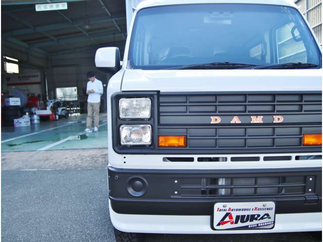 Daihatsu Hijet Cargo 4