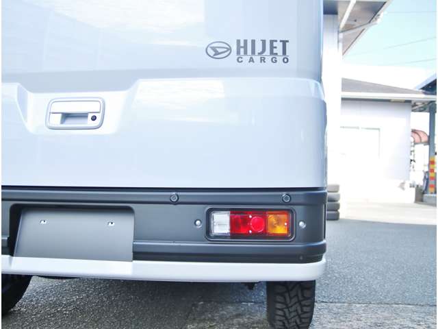 Daihatsu Hijet Cargo 5