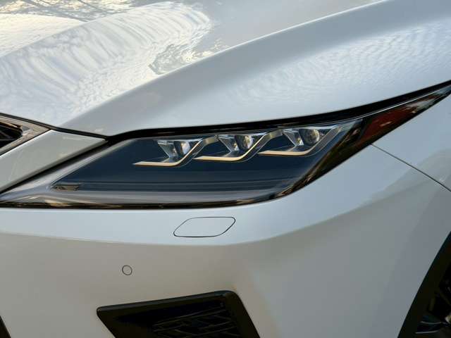 Lexus RX 8
