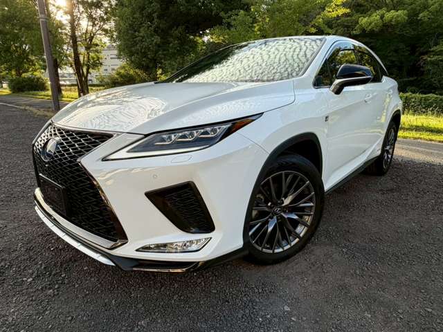 Lexus RX 9