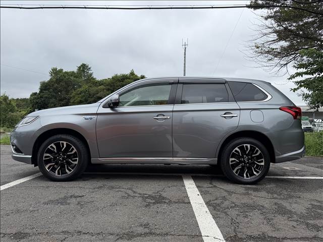 Mitsubishi Outlander PHEV 6
