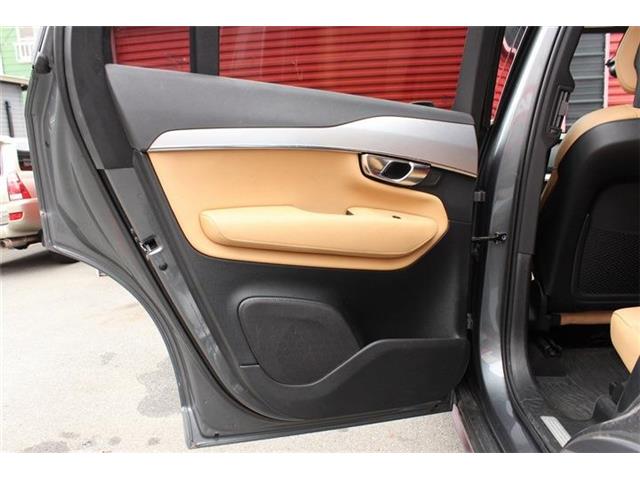 Volvo XC90 10