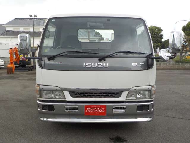 Isuzu Elf 2