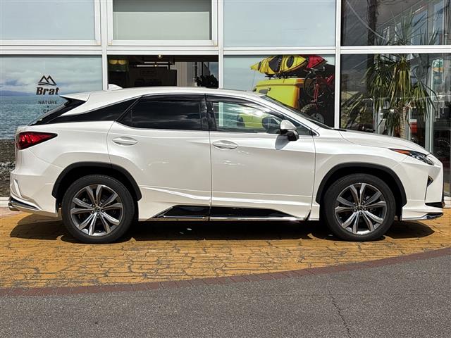Lexus RX 6
