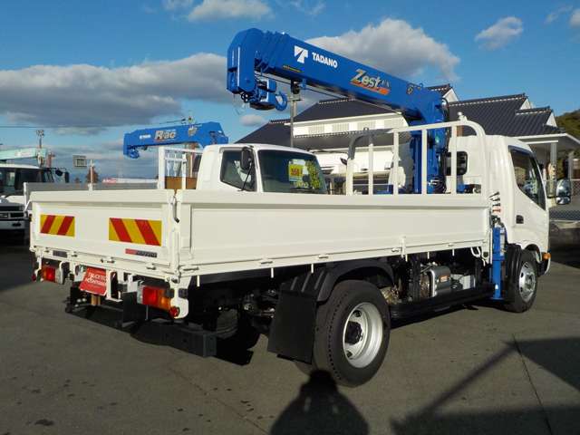 Hino Dutro 5