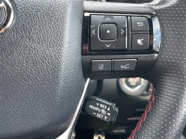 Toyota Hilux 11