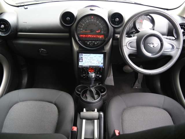 MINI Crossover 5