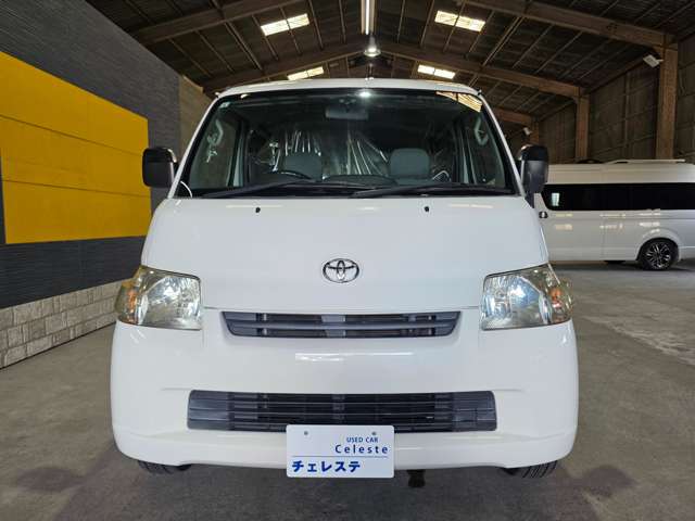 Toyota Light Ace Van 5