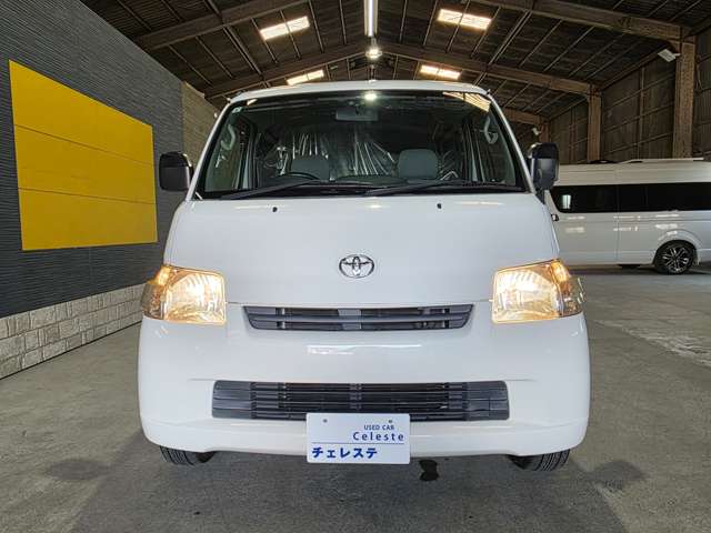 Toyota Light Ace Van 6