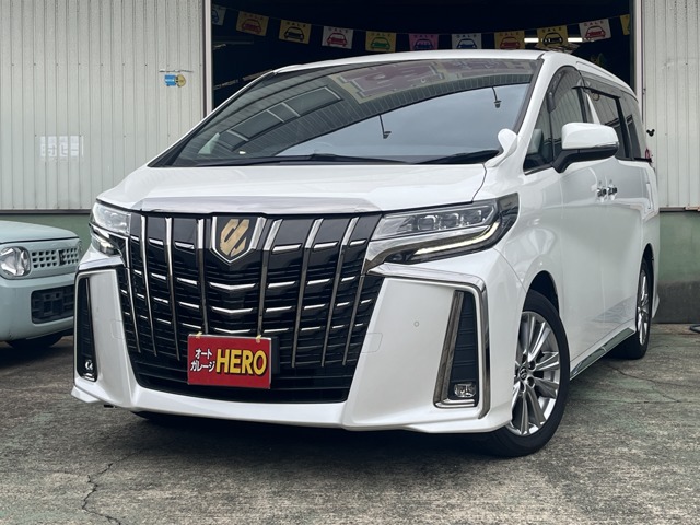 Toyota Alphard 4
