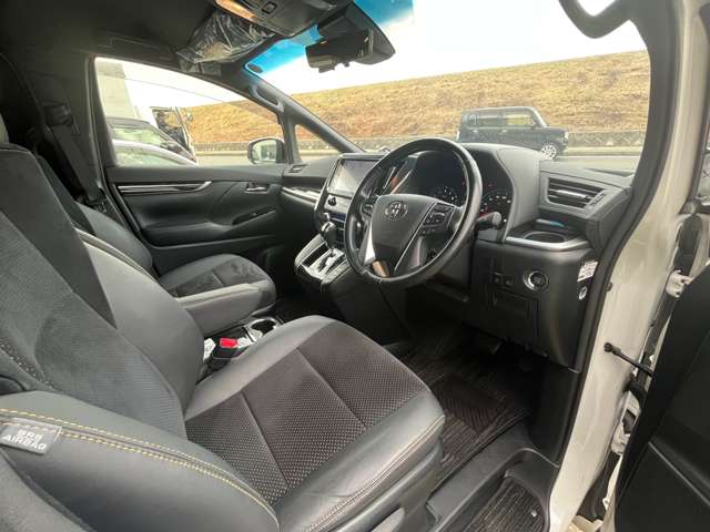 Toyota Alphard 8