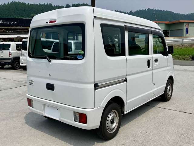 Nissan NV100 Clipper 3