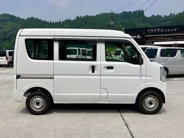 Nissan NV100 Clipper 9