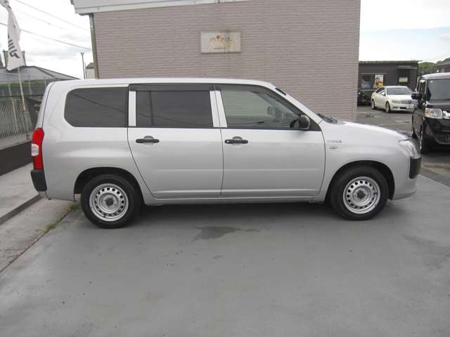 Toyota Probox Van 11