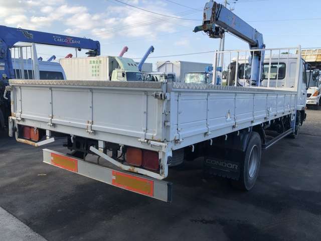 Nissan Condor 5