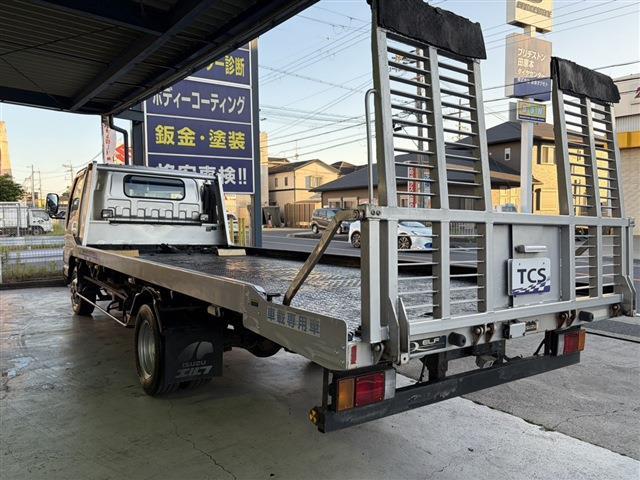 Isuzu Elf 9