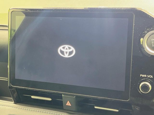 Toyota Voxy 3
