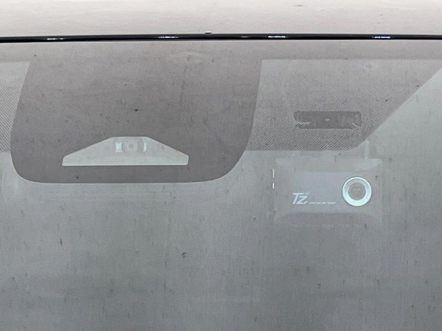 Toyota Voxy 6