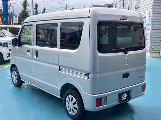 Suzuki Every 11