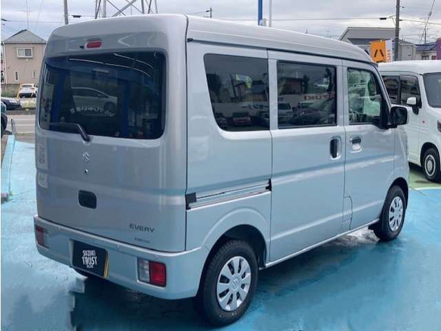 Suzuki Every 9