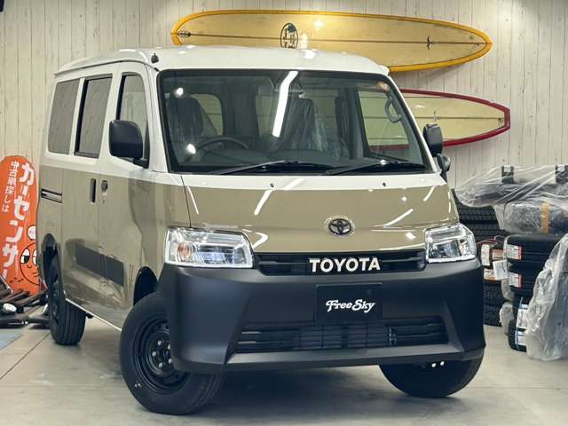 Toyota Town Ace Van 3