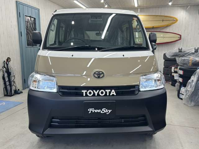 Toyota Town Ace Van 4
