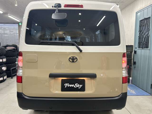 Toyota Town Ace Van 7