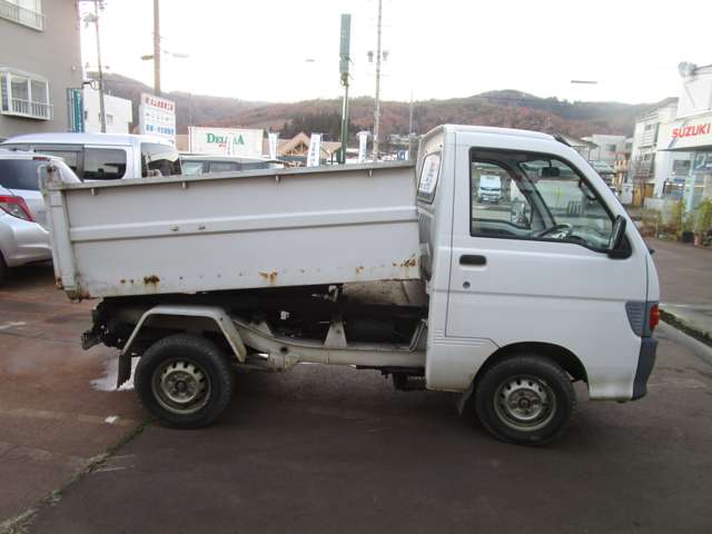 Daihatsu Hijet Pickup 5