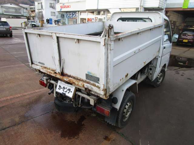 Daihatsu Hijet Pickup 8