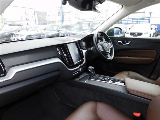 Volvo XC60 4