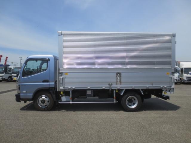 Mitsubishi Fuso Canter 9