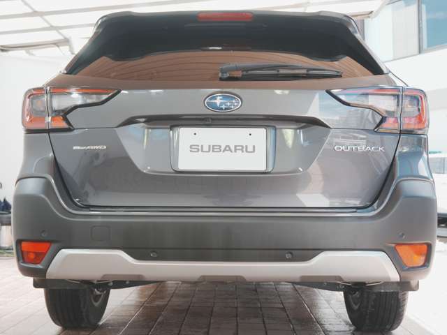 Subaru Legacy Outback 12