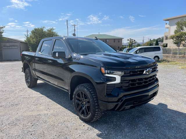 Chevrolet Silverado 2