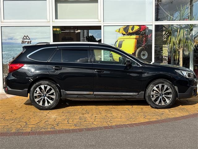 Subaru Legacy Outback 6