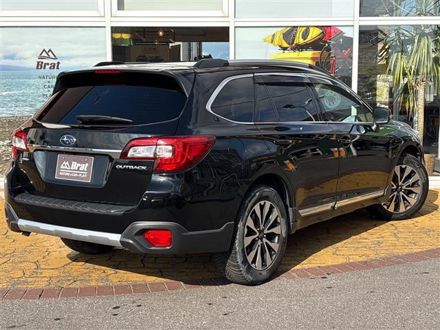 Subaru Legacy Outback 10