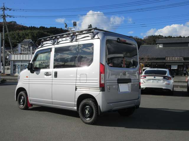 Honda N-VAN 8