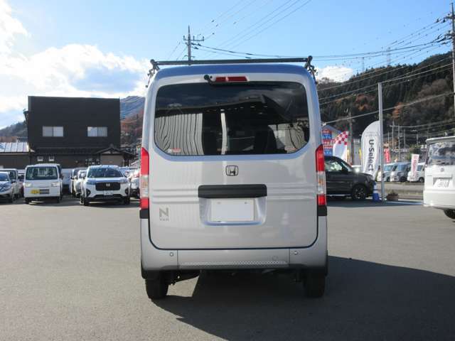 Honda N-VAN 9