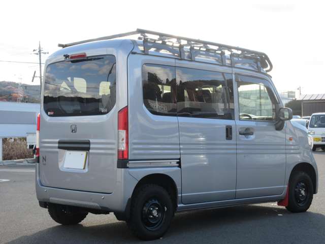 Honda N-VAN 10
