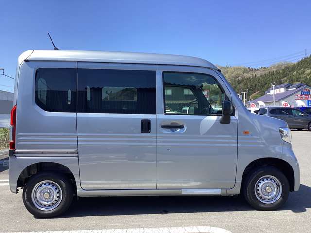 Honda N-VAN 10