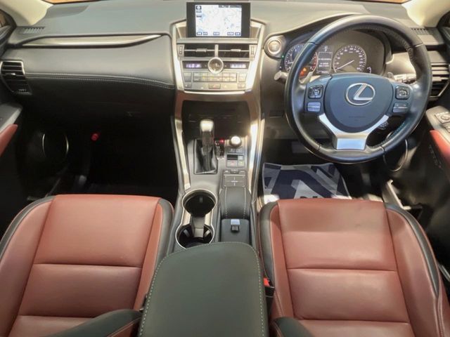 Lexus NX 2