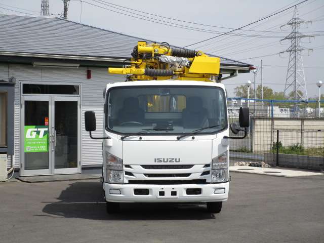 Isuzu Elf 5