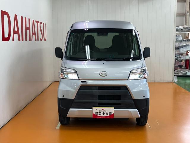 Daihatsu Hijet Cargo 4