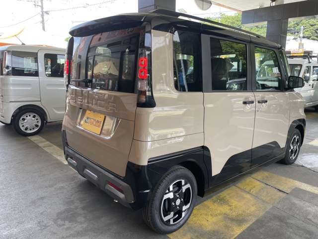Mitsubishi Delica Mini 7