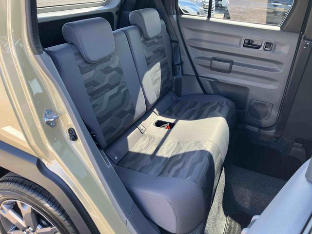 Daihatsu Taft 11