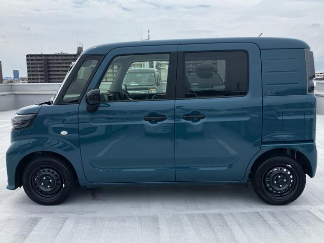 Suzuki Spacia Base 8