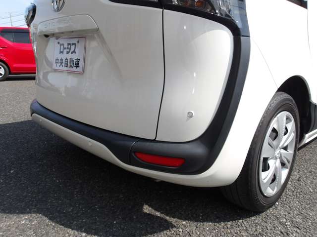 Toyota Sienta 7