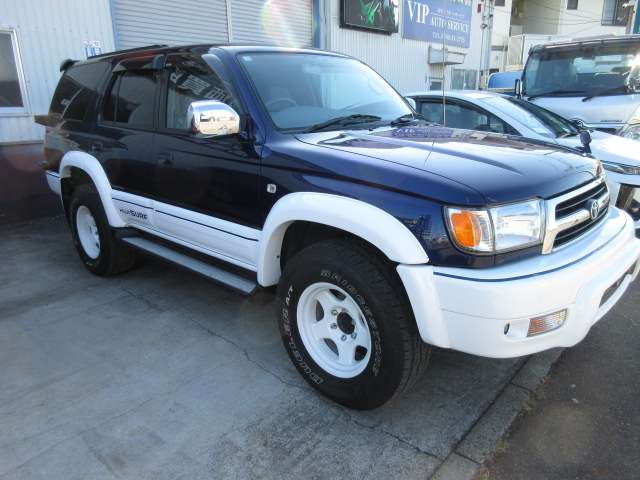Toyota Hilux Surf 11